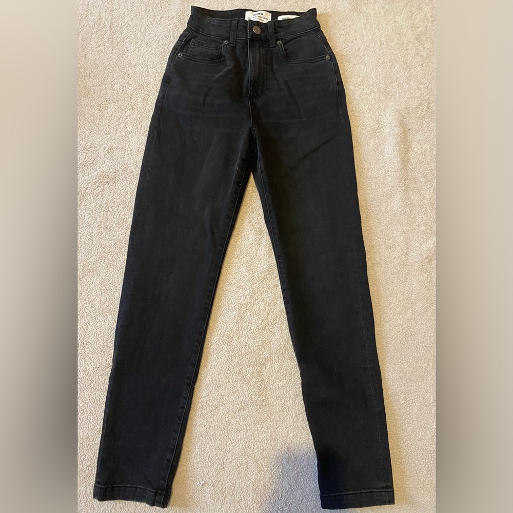 Cotton On Stretch Mom Jeans in Black